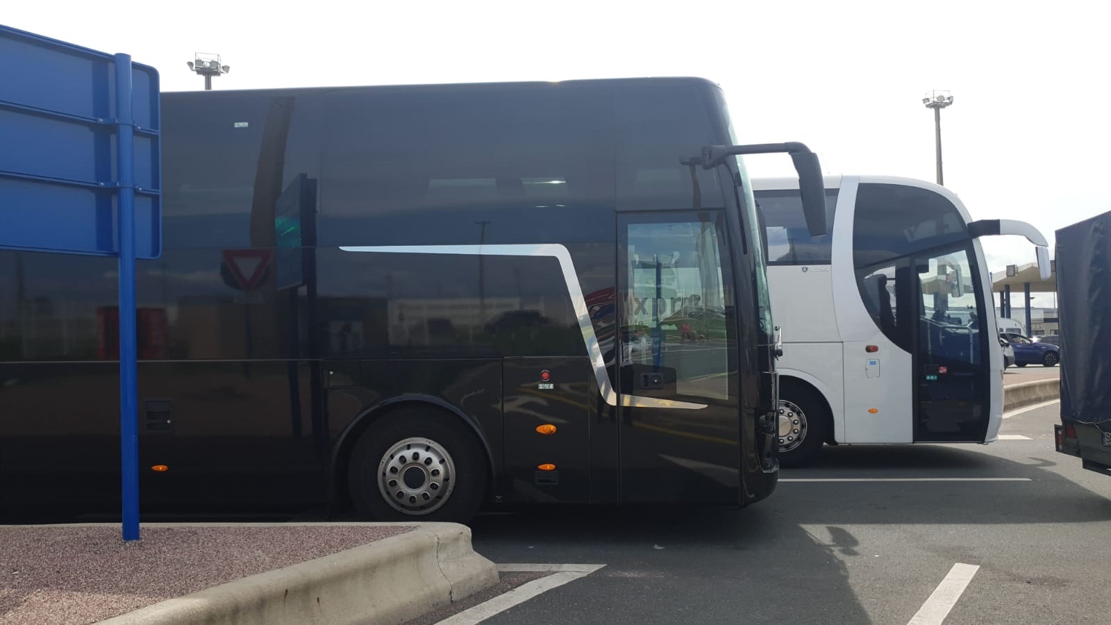 Busse mieten in Bremerhaven und Bremen